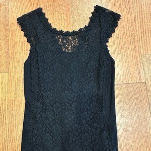 Express lace top, V neck back, cotton on sides thru the back
